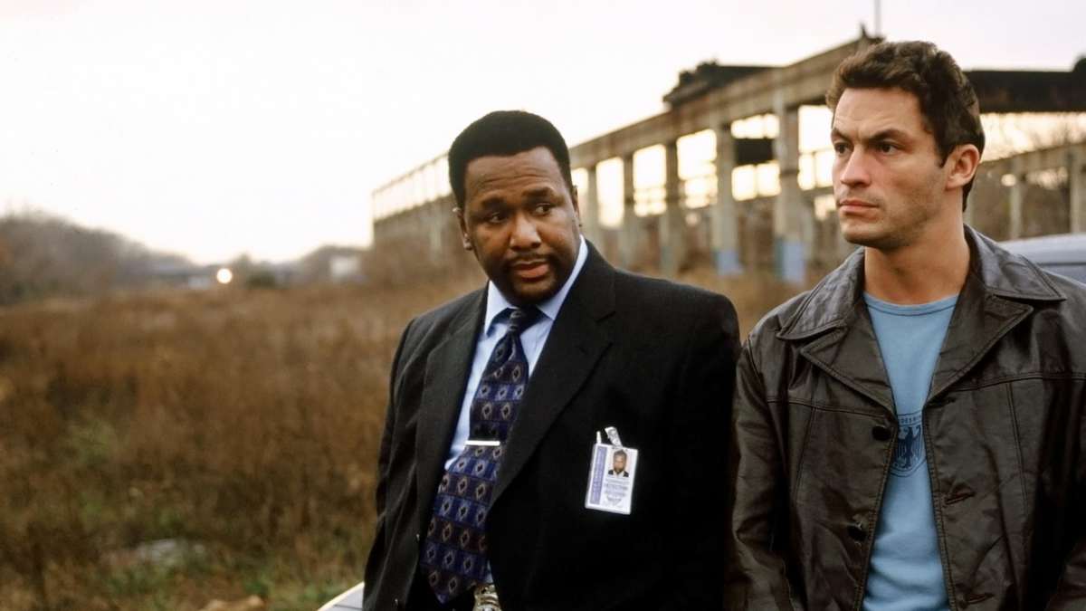 10 best movies and series about policemen