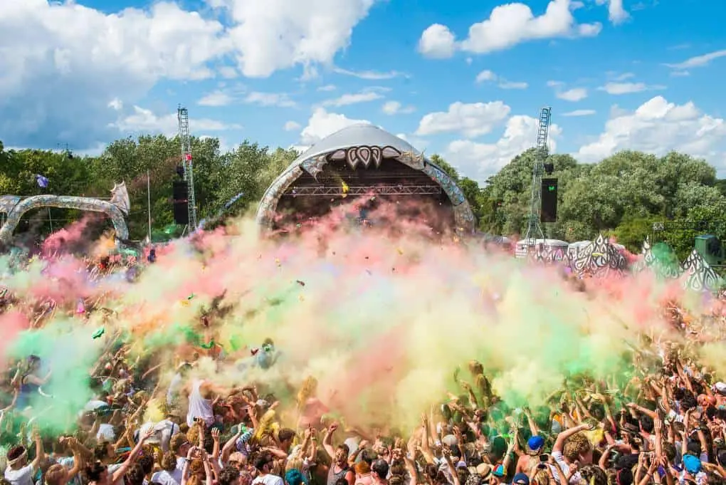 10 biggest music festivals in the world