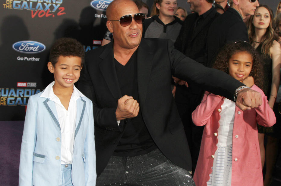 10 Celebrity Fathers Who Are Good Role Models