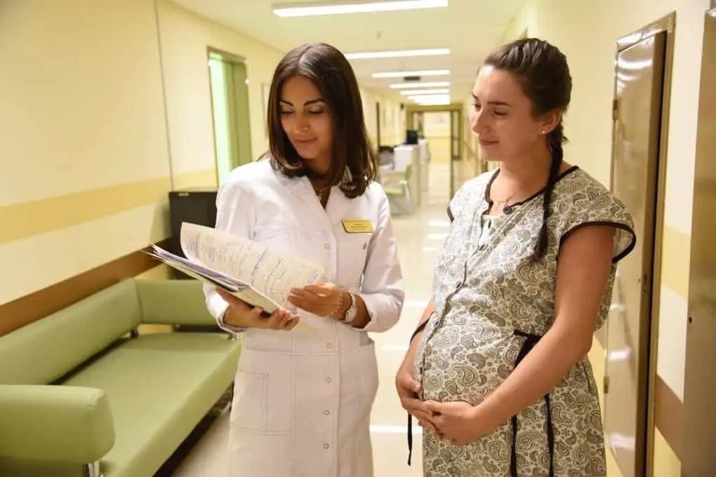 10 Common Maternity Hospital Myths That Scare Expectant Mothers