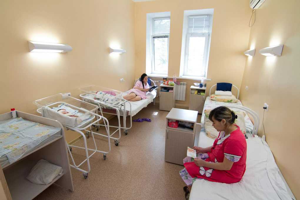 10 Common Maternity Hospital Myths That Scare Expectant Mothers