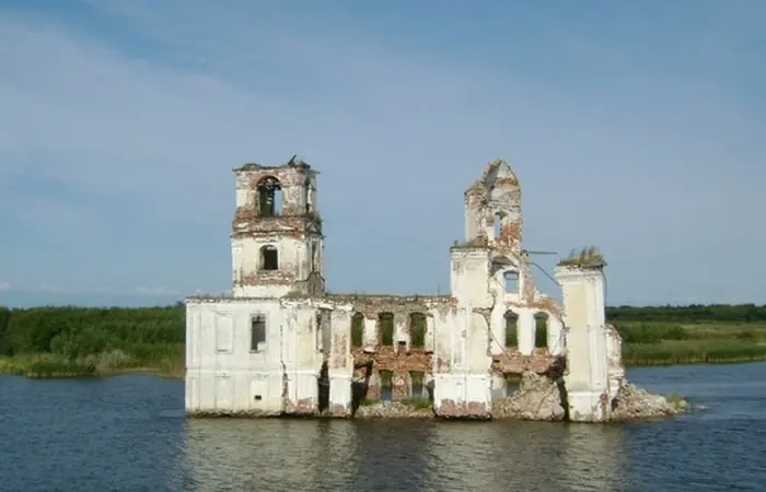 10 Creepiest Russian Ghost Towns