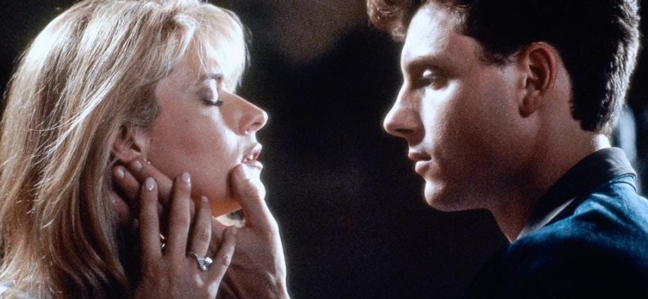 10 Erotic Movies Like &#8220;Basic Instinct&#8221;