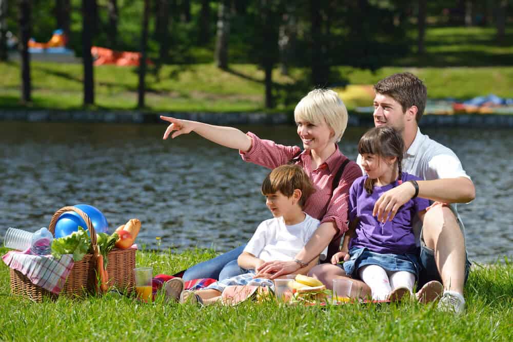 10 family travel tips