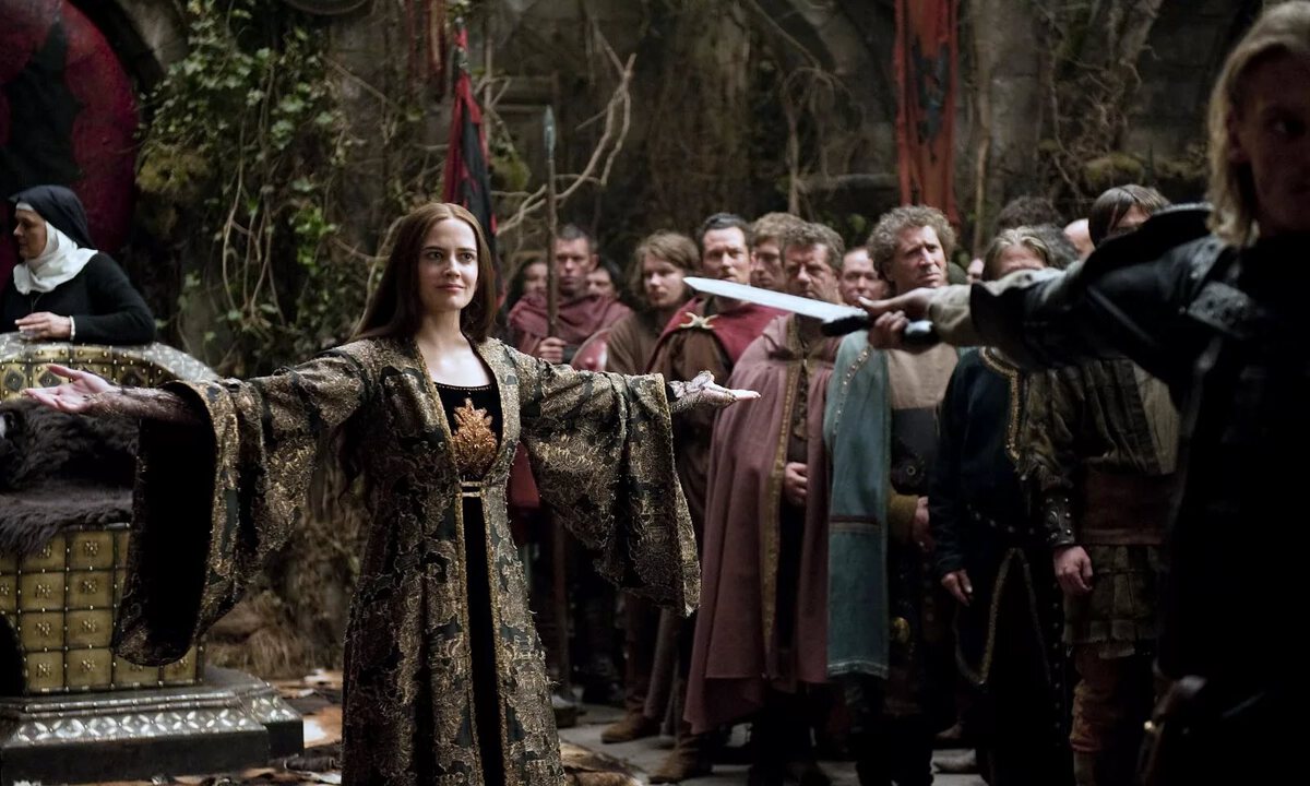 10 Historical Movies and TV Shows Similar to Reign