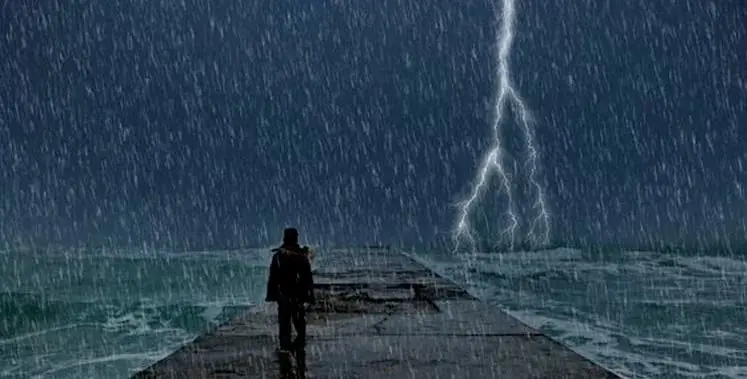 10 important rules that will help you survive during a thunderstorm