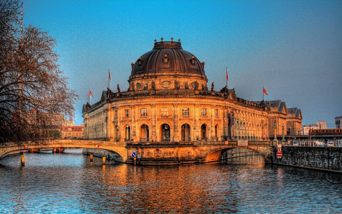 10 interesting facts about Berlin - a city with a complex history