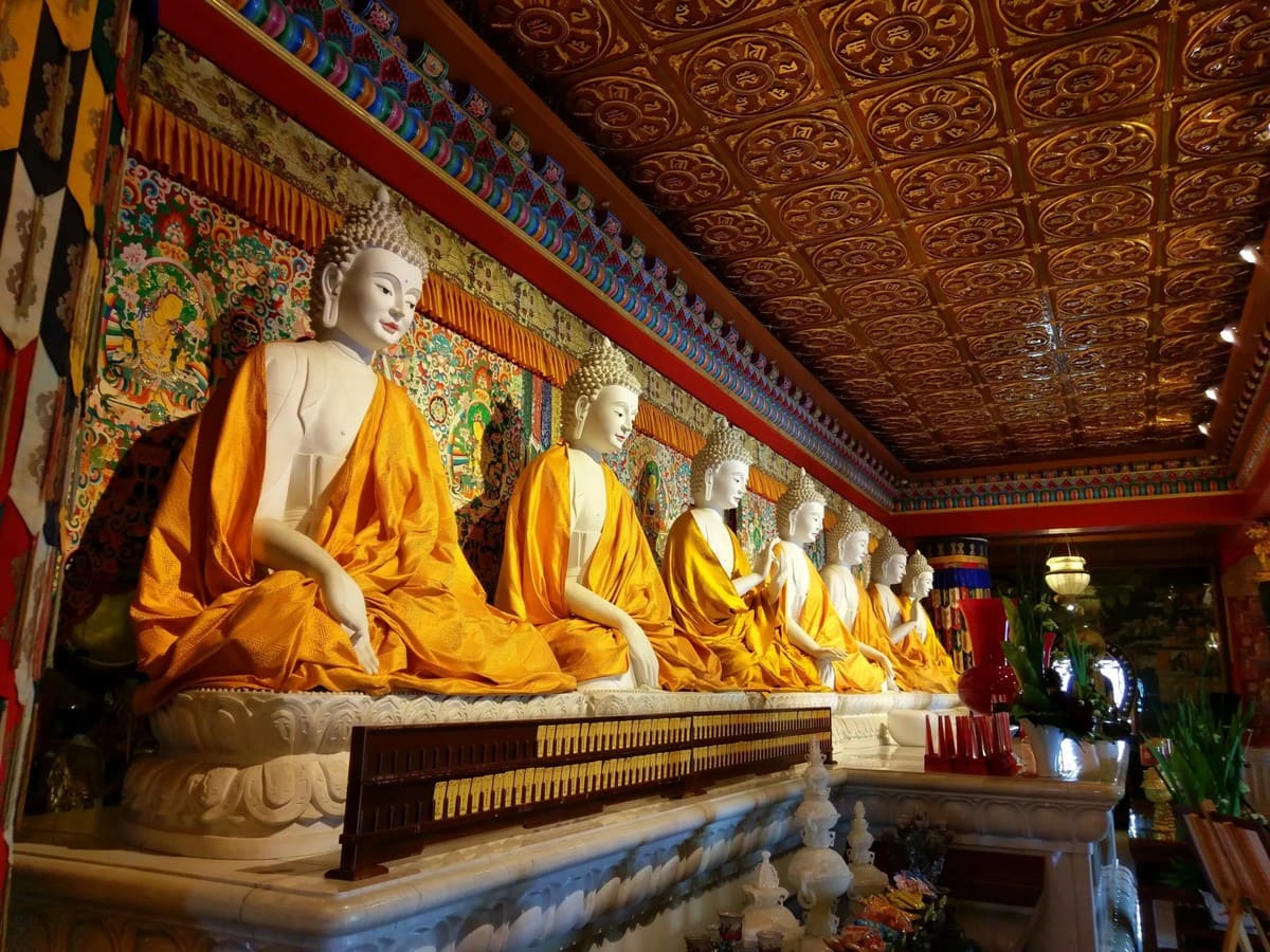 10 interesting facts about Buddhism