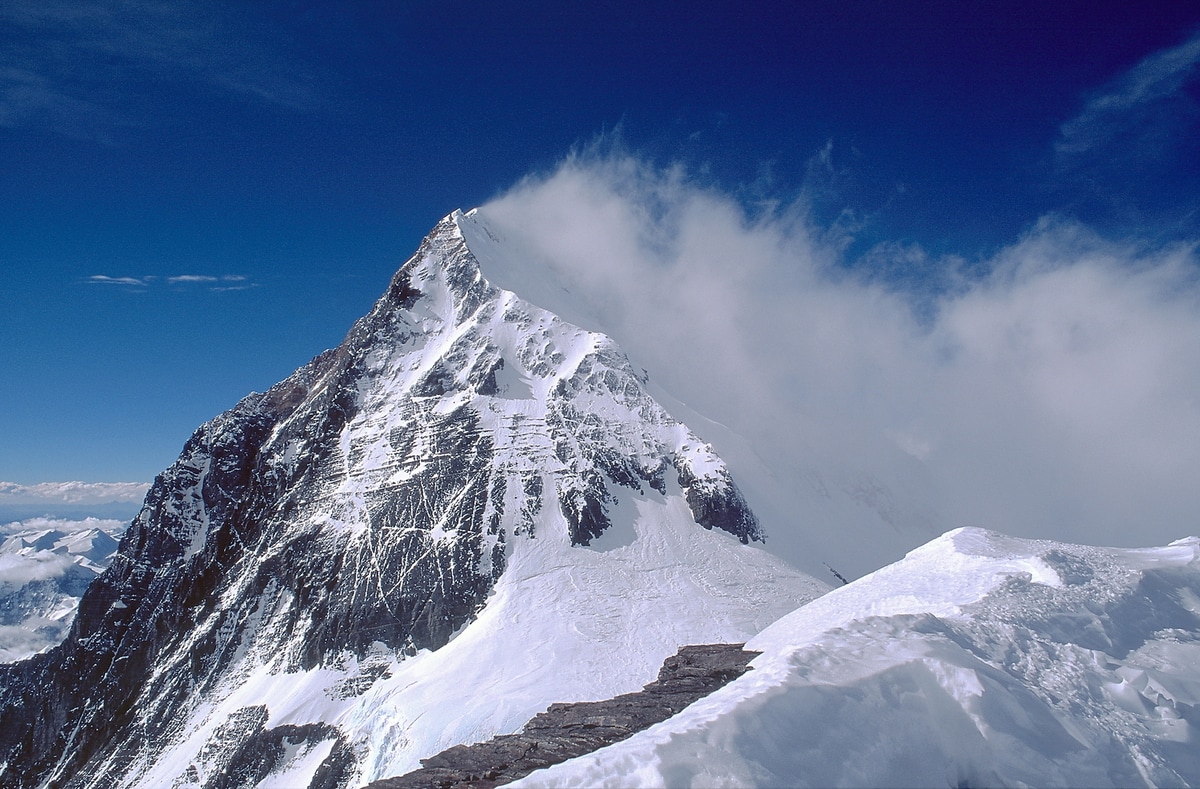 10 interesting facts about Everest - the highest mountain on our planet