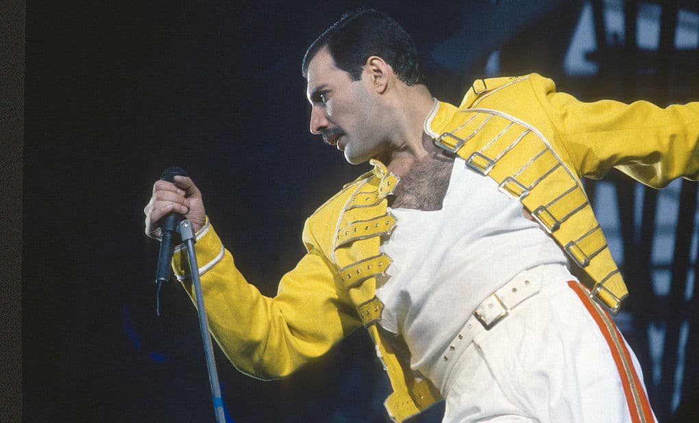 10 Interesting Facts About Freddie Mercury