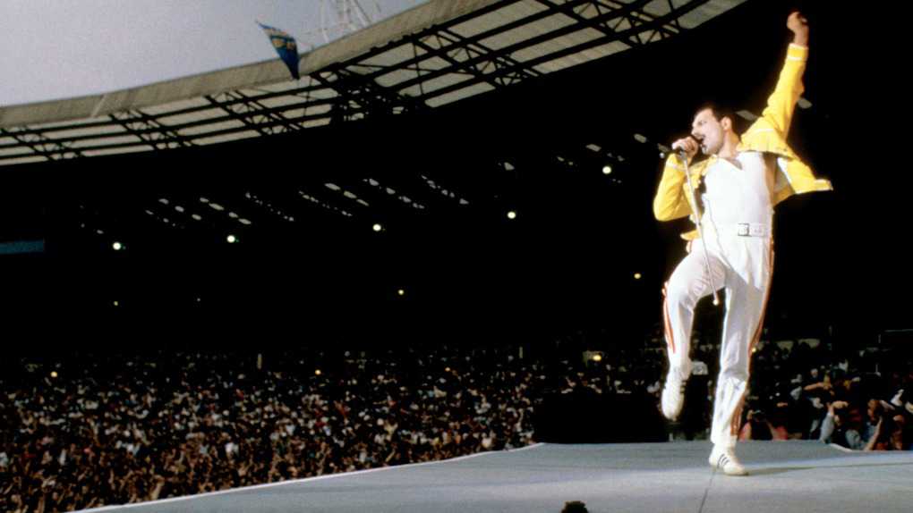 10 Interesting Facts About Freddie Mercury