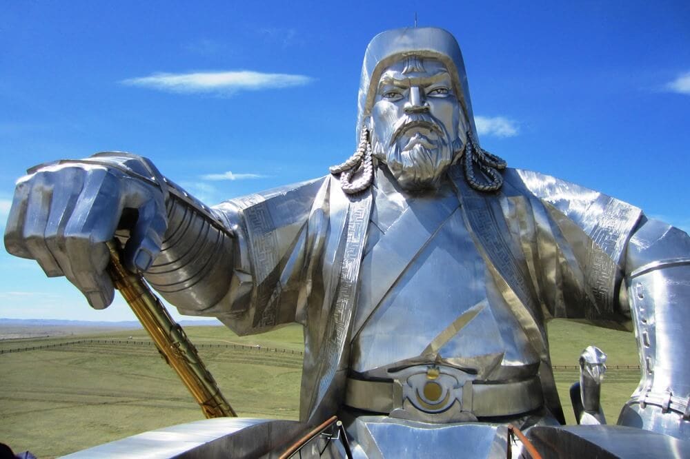 10 interesting facts about Mongolia - a country of endless steppes