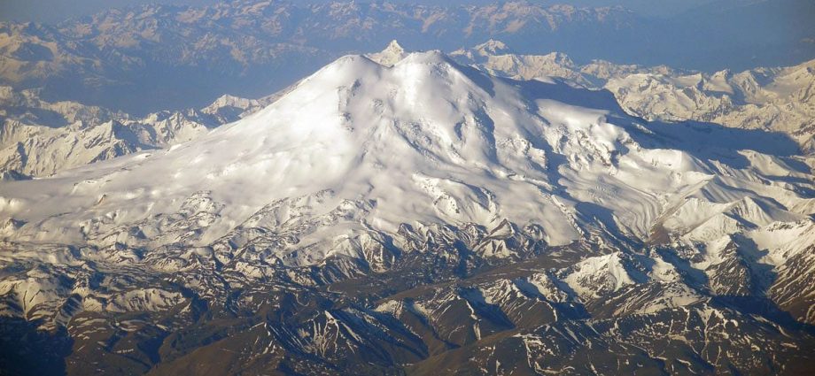 10 interesting facts about Mount Elbrus &#8211; the highest point in Russia