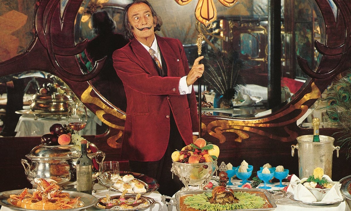 10 interesting facts about Salvador Dali - an extraordinary Spanish surrealist artist