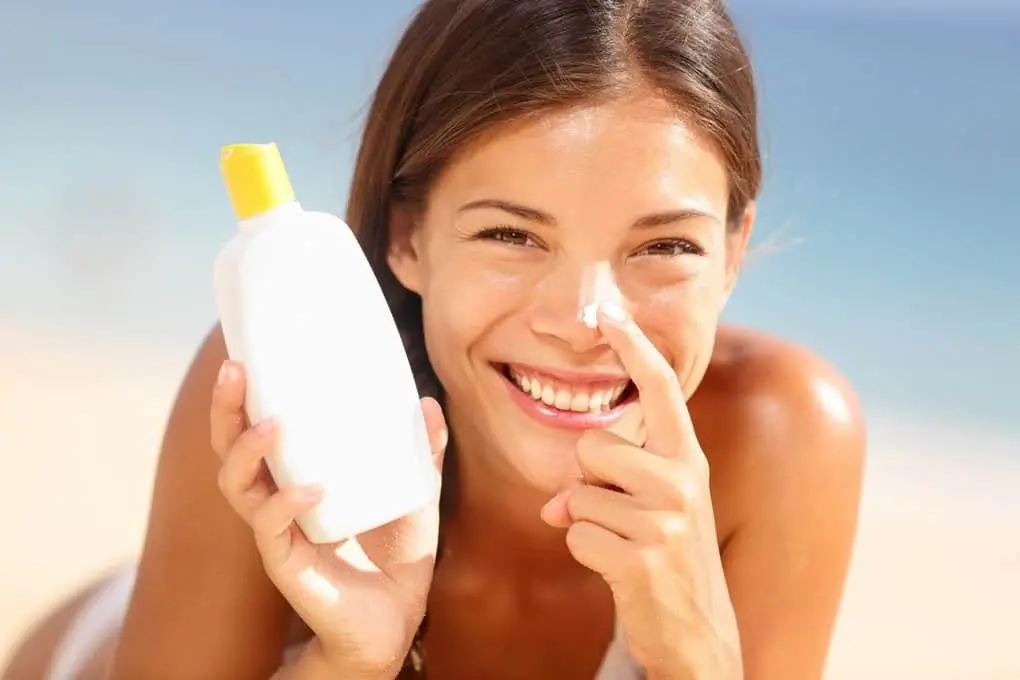 10 Mistakes When Using Sunscreen