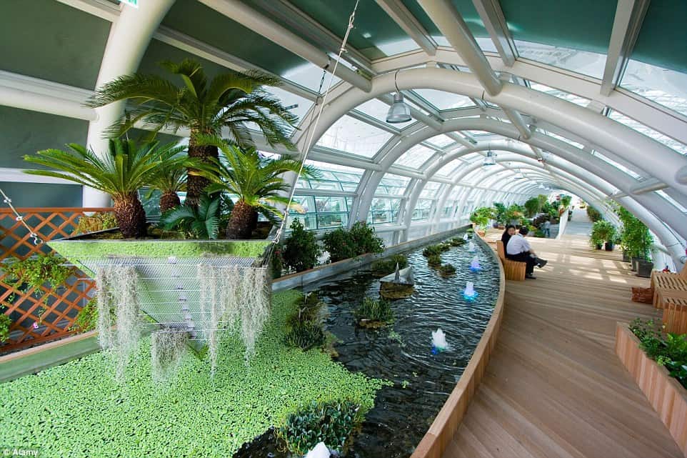 10 most beautiful airports in the world where you want to stay