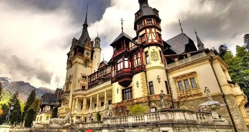 10 most beautiful castles in the world