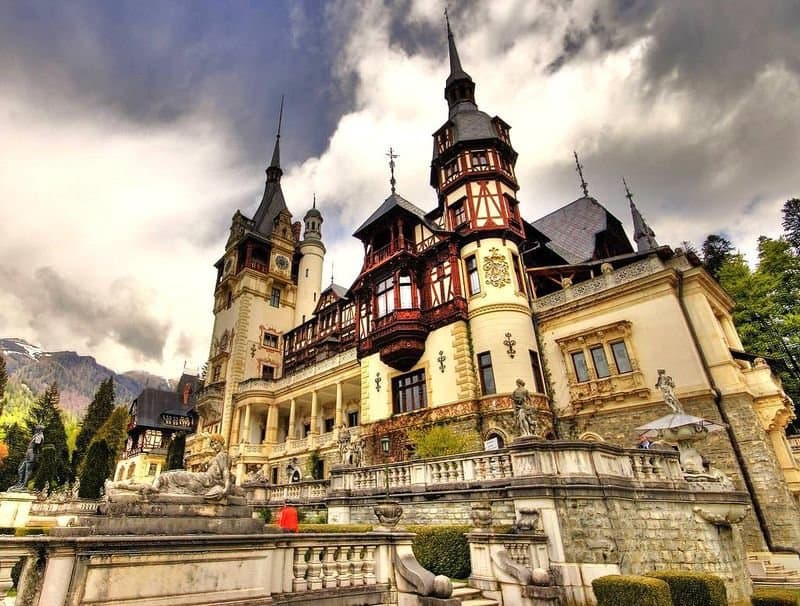 10 most beautiful castles in the world