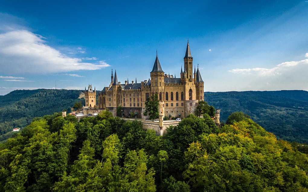 10 most beautiful castles in the world