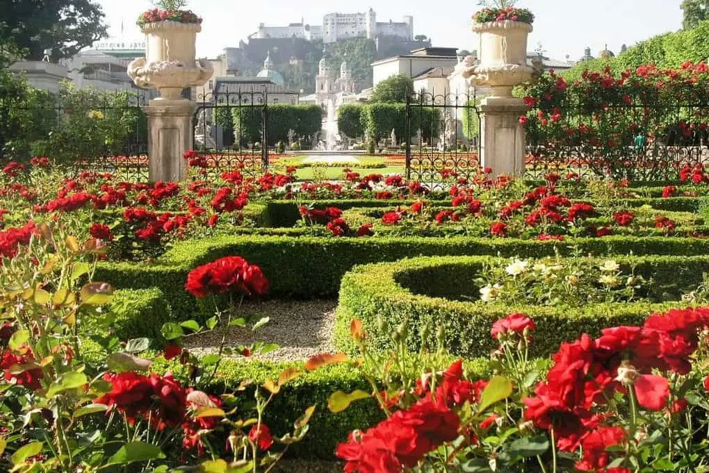 10 most beautiful gardens in the world