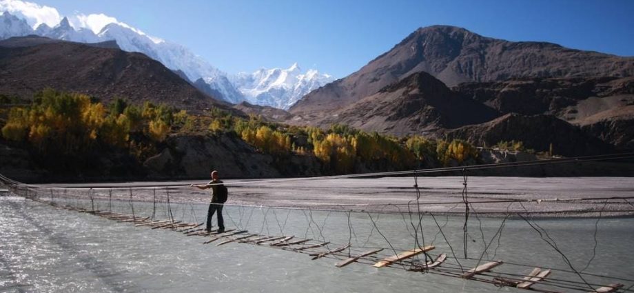 10 most dangerous bridges in the world