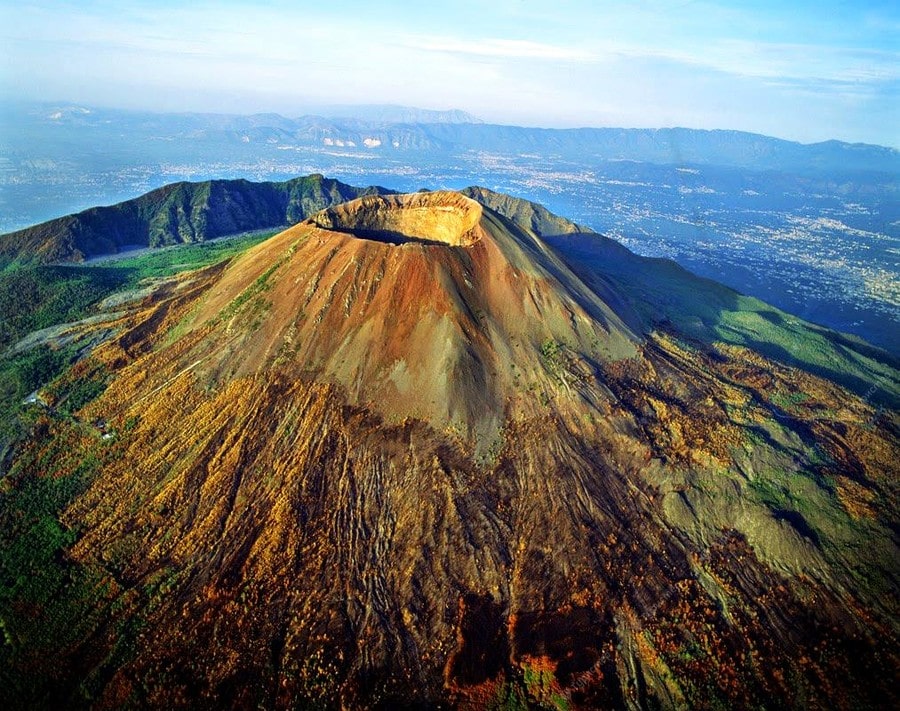 10 most dangerous volcanoes in the world