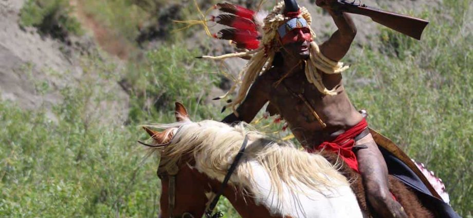 10 most famous tribes of North American Indians