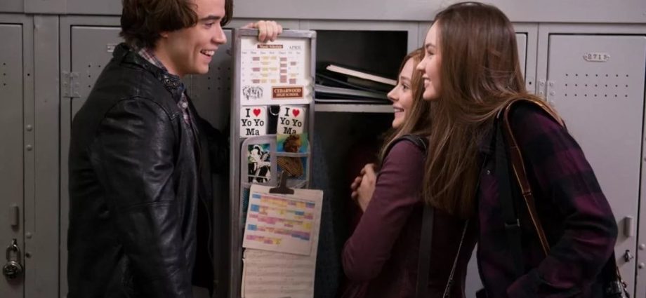 10 Movies and TV Shows About Teenagers Similar to 13 Reasons Why