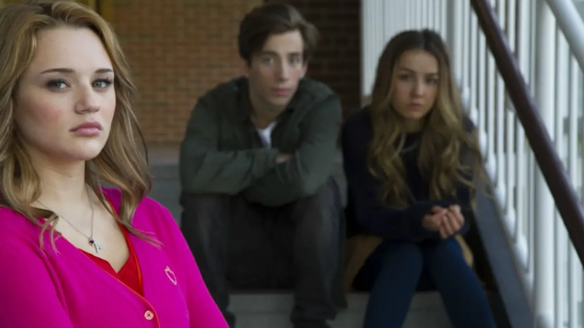 10 Movies and TV Shows About Teenagers Similar to 13 Reasons Why