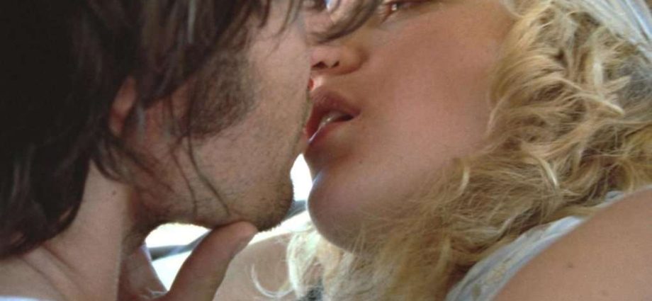 10 movies where actors acted in real sex scenes