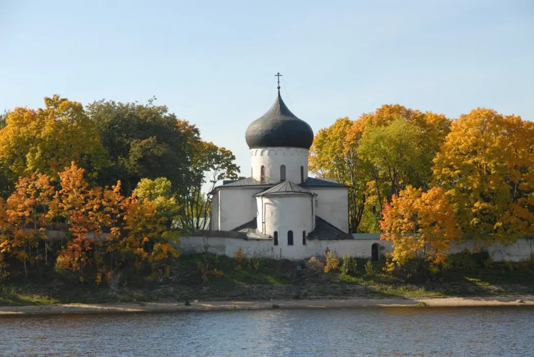 10 oldest buildings in Russia