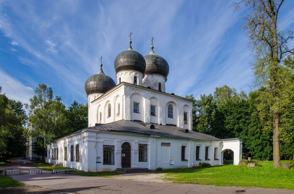 10 oldest buildings in Russia