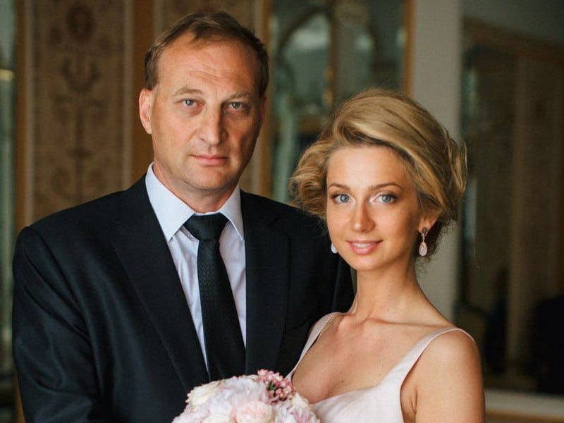 10 oligarchs who chose to marry smart people