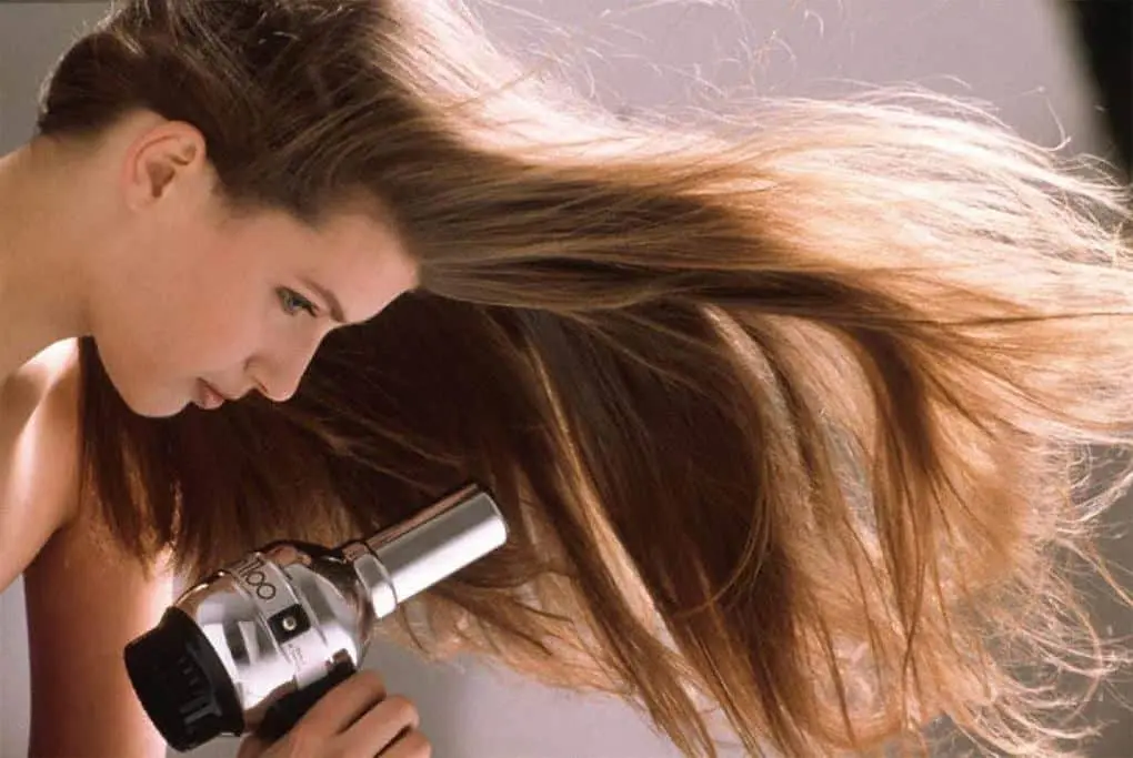 10 real causes of dandruff