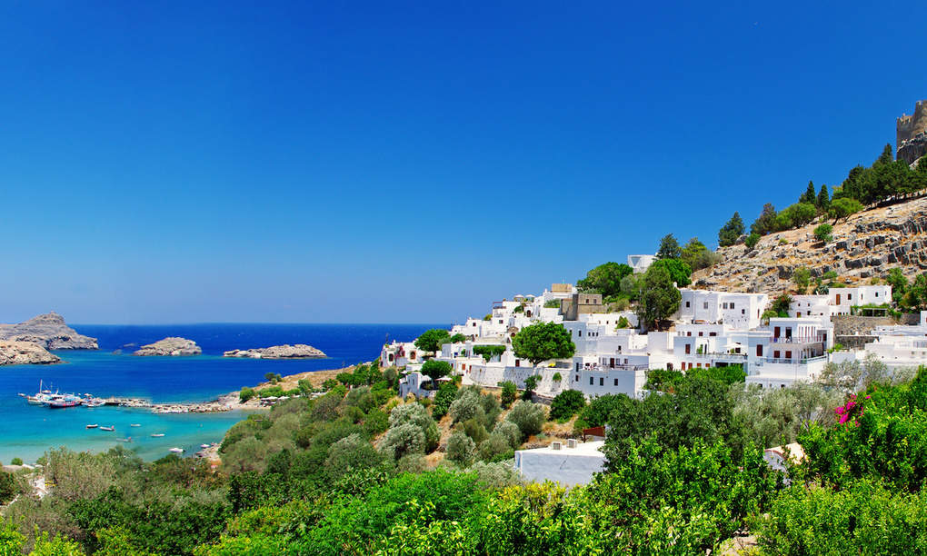 10 reasons to visit Greece