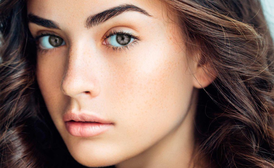 10 secrets of rejuvenating makeup