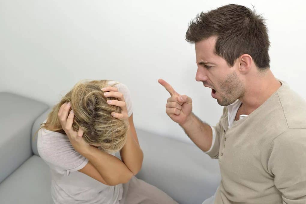 10 Signs Youre Dating an Abuser