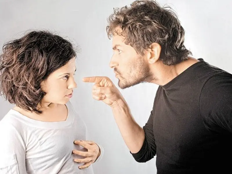 10 Signs Youre Dating an Abuser