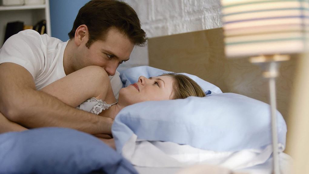 10 signs your husband is cheating