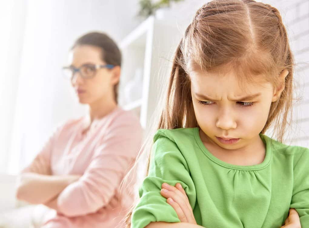 10 situations when children are ashamed of their parents