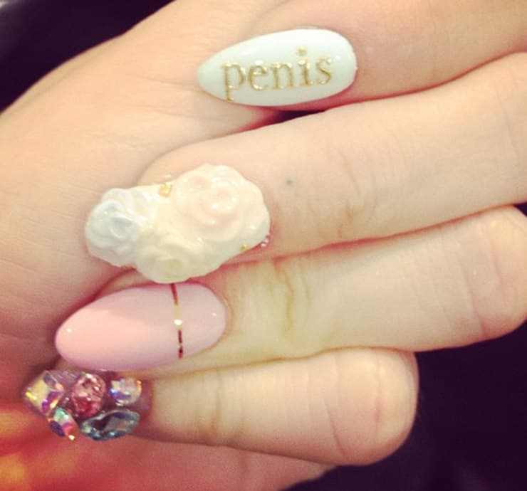 10 Stars Whose Manicure Terrifies Even Their Fans