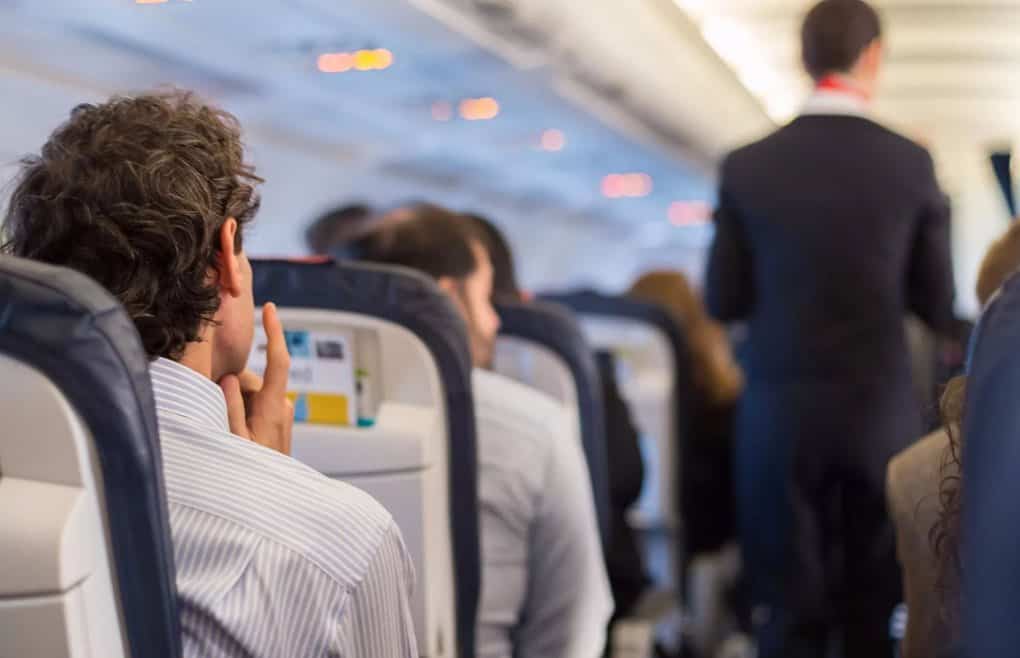 10 tips to help you survive a plane crash