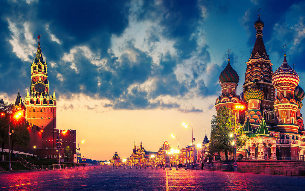 10 tips to save money when traveling to Moscow