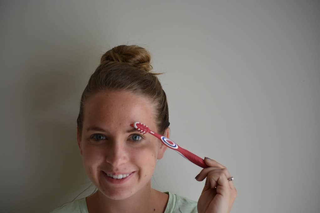 10 Unconventional Uses for a Toothbrush in Skincare