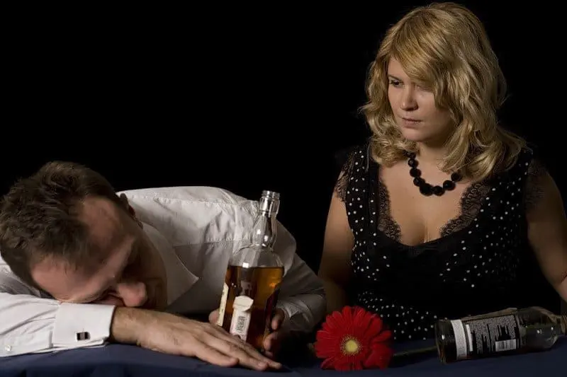 10 warning signs that tell you its time to stop drinking alcohol