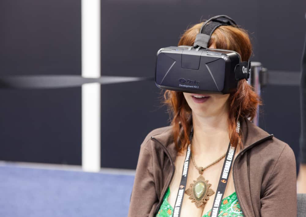 10 Ways to Use Virtual Reality