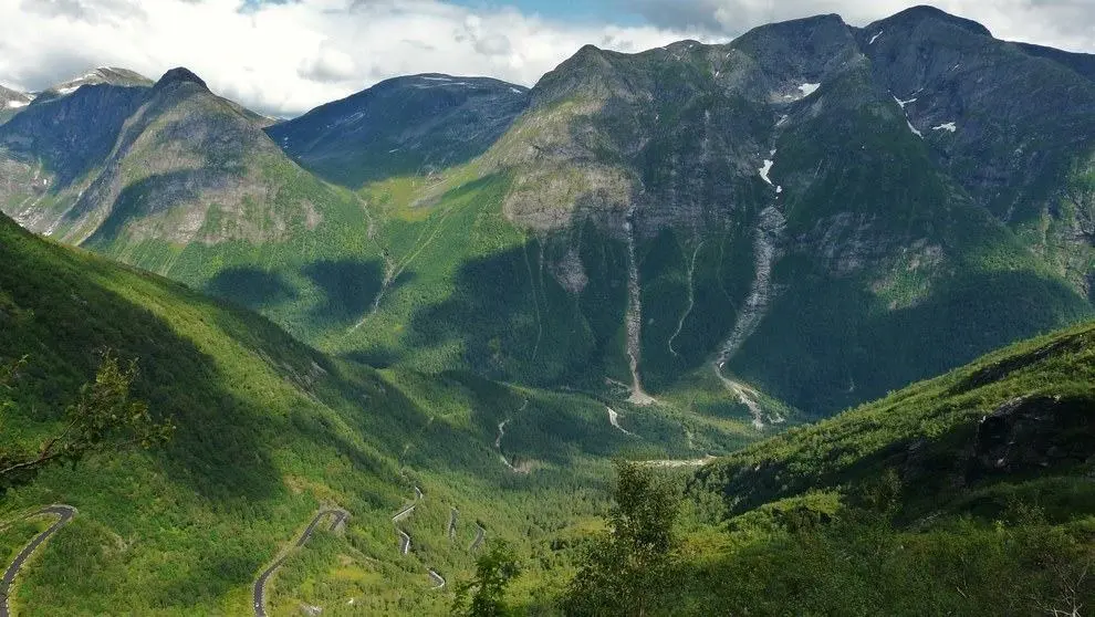 11 incredible roads in Norway that make you want to go