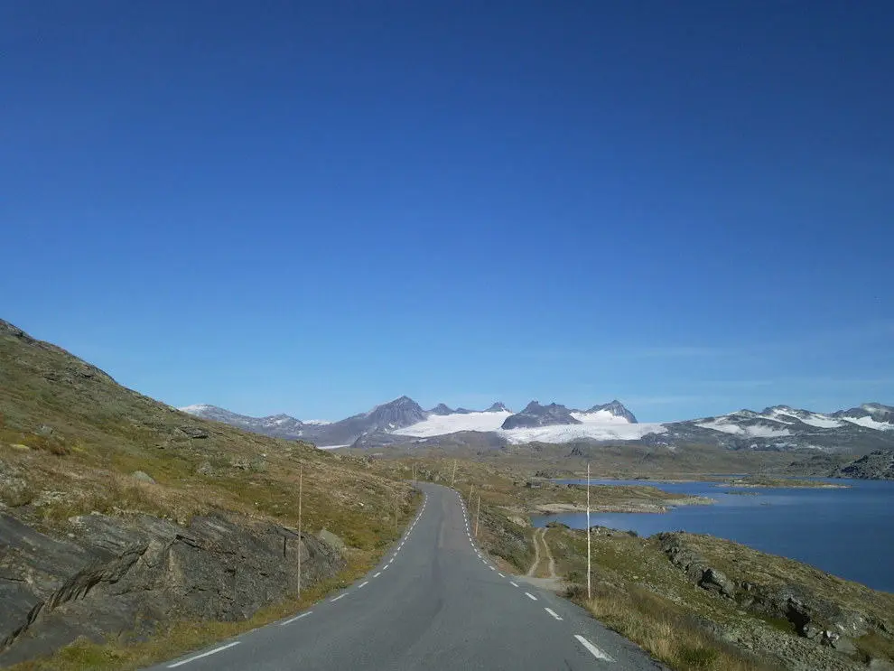 11 incredible roads in Norway that make you want to go