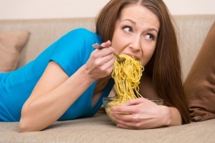 5 načinov, kako shujšati svoj krožnik! – Kako jesti manj in ne biti lačen?