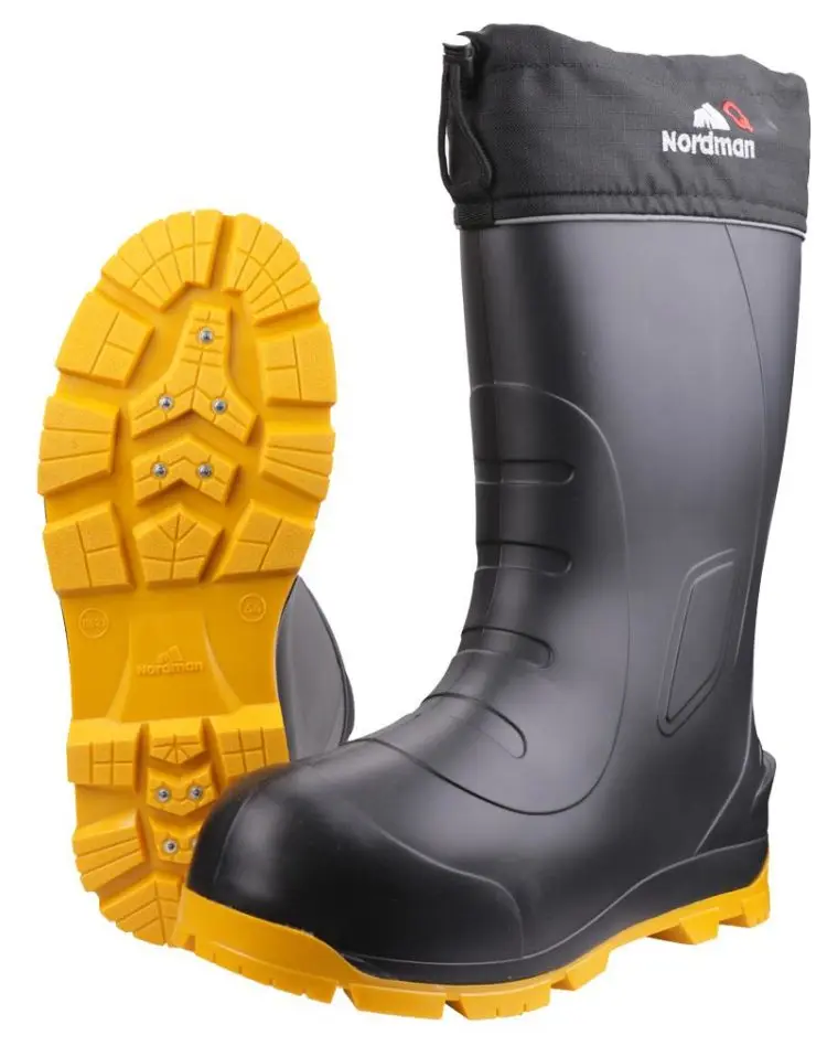 Boots for winter fishing: how to choose and the warmest models